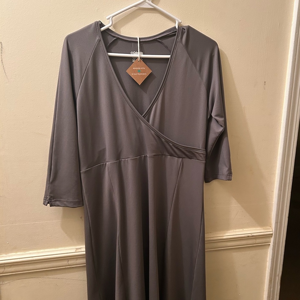 Columbia Women's Long Sleeve Gray Dress